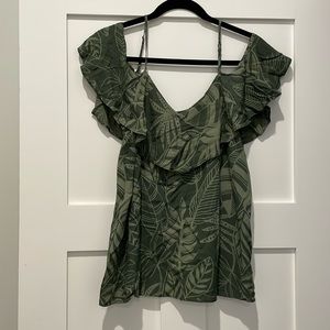 Old navy cold shoulder tank top size medium